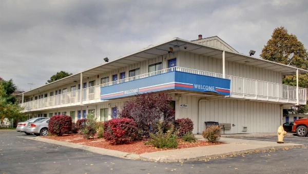 Motel 6-Des Moines, IA - North image 1